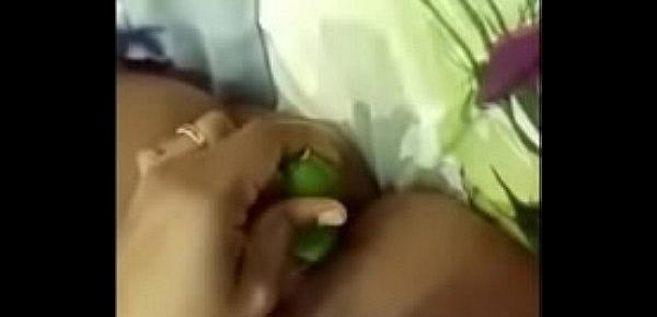 Indian aunty putting cucumber in pussy hindi clear audio